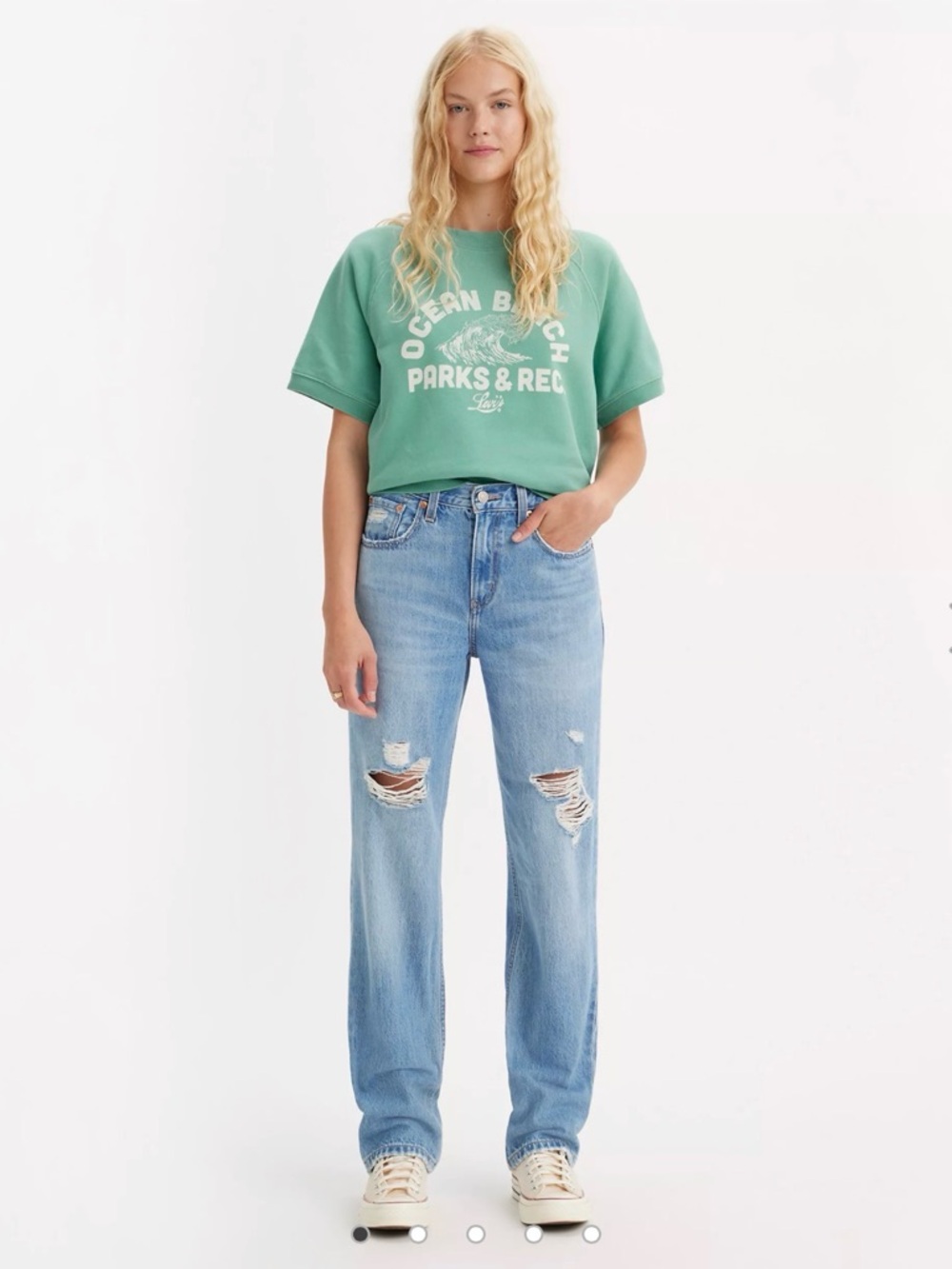 NWT Levi's women's low pro straight leg size 28